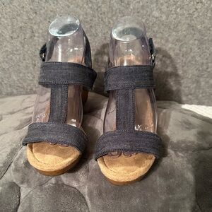 Dr. Scholl’s Denim Strap comfortable Sz 8 wedge Sandals